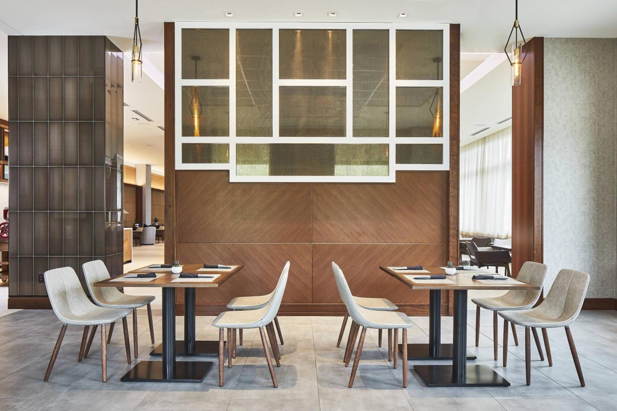 Ac Hotel By Marriott Atlanta Airport Gateway College Park Extérieur photo